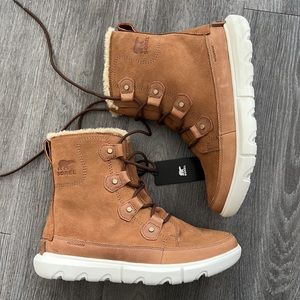 Sorel explorer Joan boots